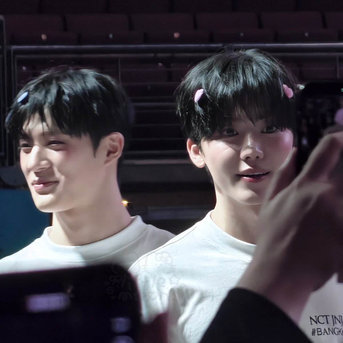 little__moon___'s tweet photo. nomin diwa!!🐶♥️🐰 https://t.co/Y1kbsA0z88