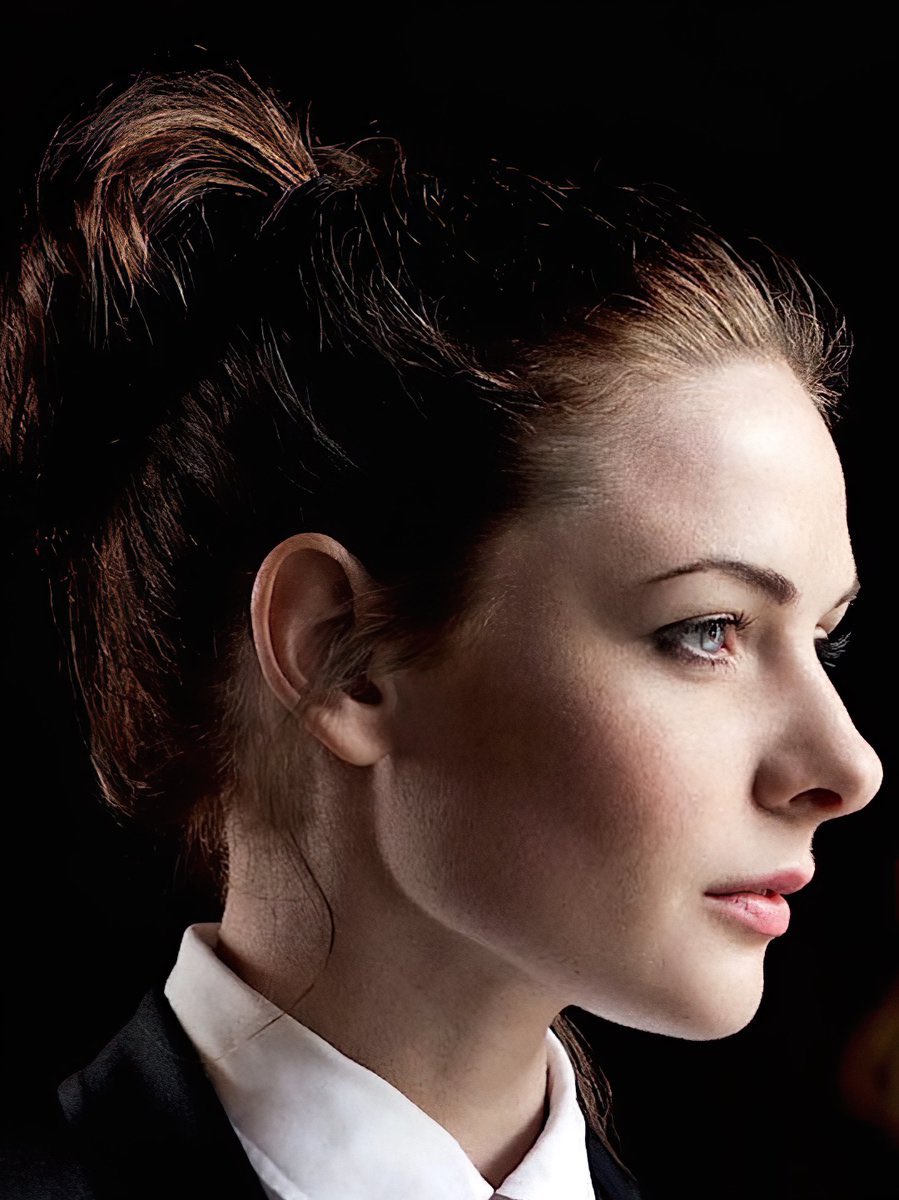 fergsbeinder's tweet photo. Rebecca Ferguson side profile, that's the tweet https://t.co/PCATKeCfZ5