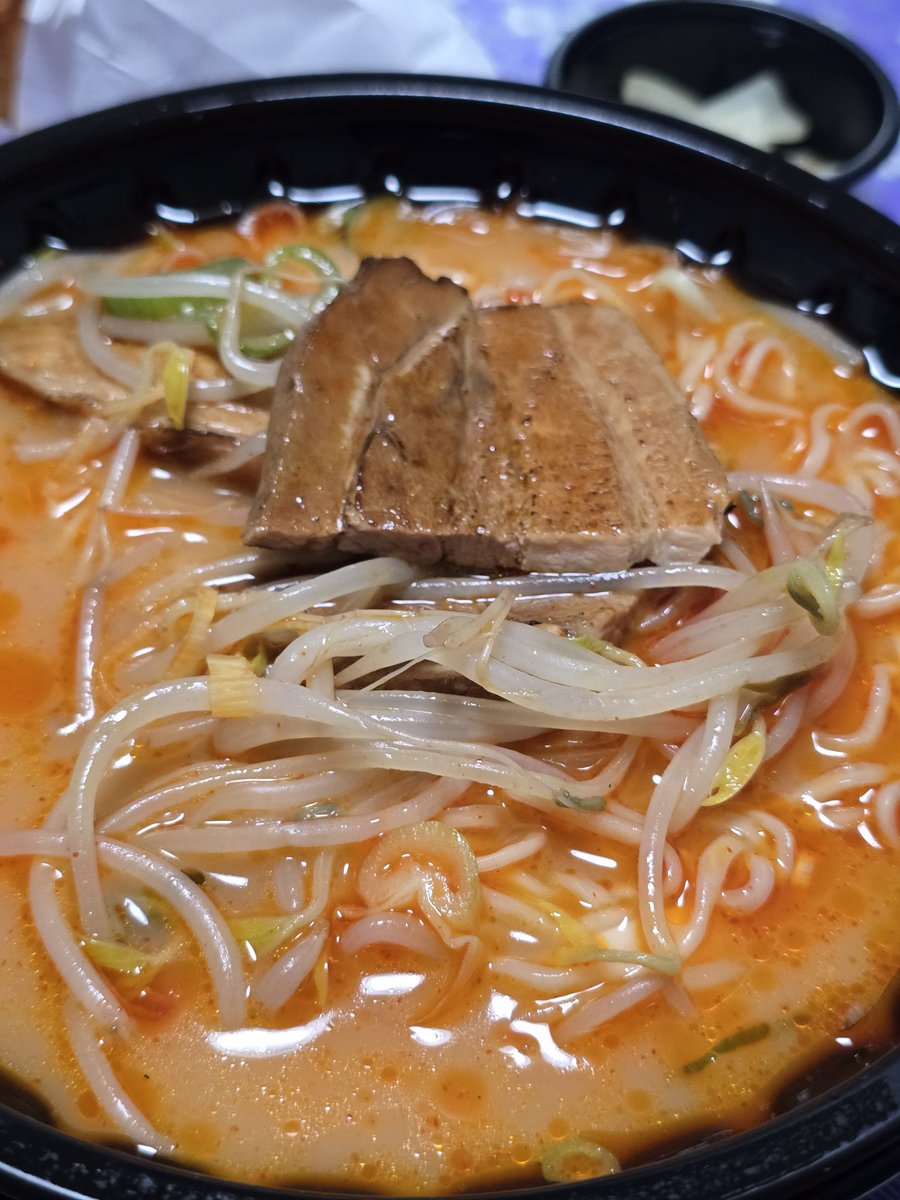 coxoocooococ's tweet photo. 카와루라멘 *매운돈코츠라멘,가라아게*
오랜만에 다~ 먹었음 https://t.co/vRn734mPFJ