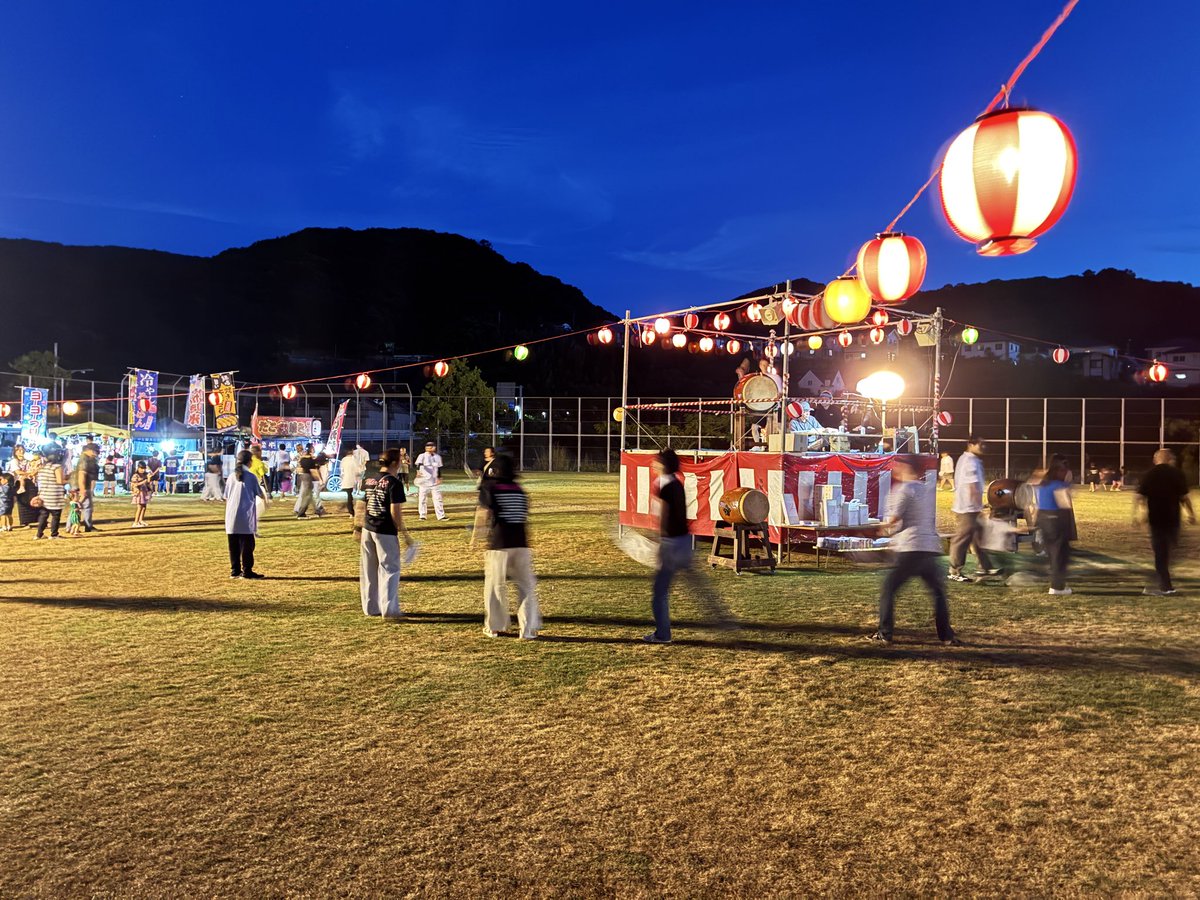 br_miec's tweet photo. 畝刈盆踊り大会が畝刈第４公園で盛大に開催されています https://t.co/0Sf9r2WtyC