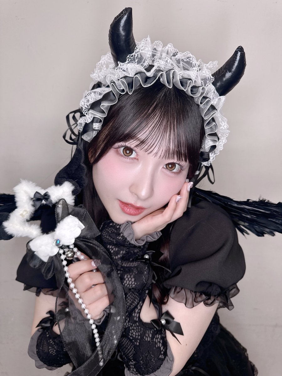 _sakurai_momo_'s tweet photo. ♡悪魔ももきゅん♡
リアルイベント2daysちょ〜ぜつてんきゅん🥺ྀི
本当にしあわせな時間でした💭💖
だいすきゅんなみんなと、また会える日をたのしみに待っています💗💗
きょうは大人っぽい小悪魔きゅん♡
どうかしらっ？😈🖤ྀི #きゅんかわ https://t.co/TUTpx99XmT