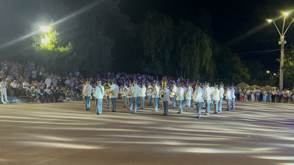HAspokesman's tweet photo. 17ο Διεθνές Φεστιβάλ Στρατιωτικών Μουσικών στη Βραΐλα της Ρουμανίας

Aνακοίνωση Τύπου ➡️https://t.co/A3b0pyGdlJ

#ΕλληνικόςΣτρατός #HellenicArmy https://t.co/gllOeyfCAP