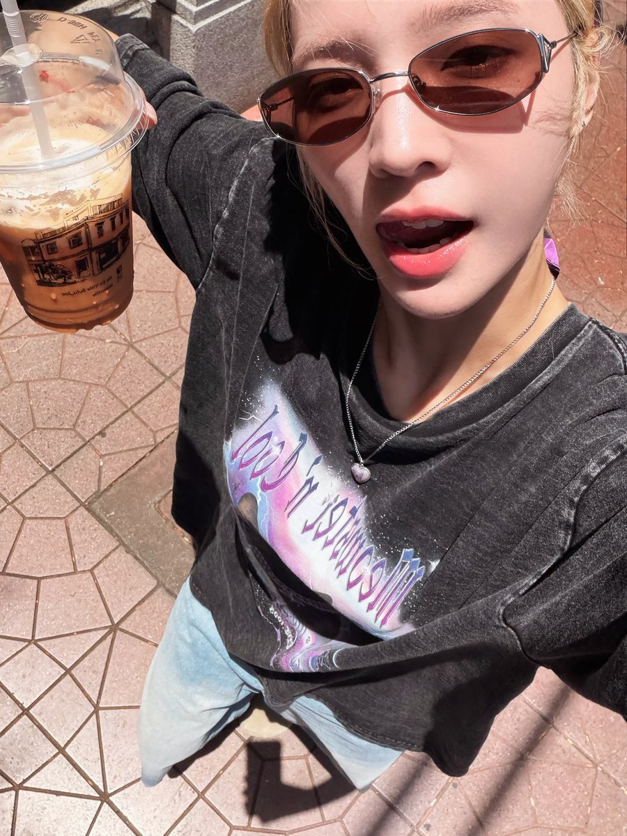 RENASEYES tweet picture