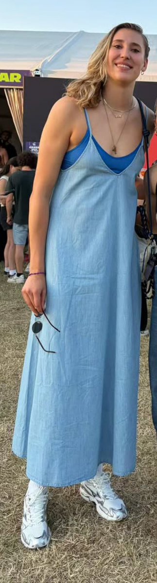 aantropova17's tweet photo. A diva aproveitando a vida 😌 https://t.co/9G72oREIPK