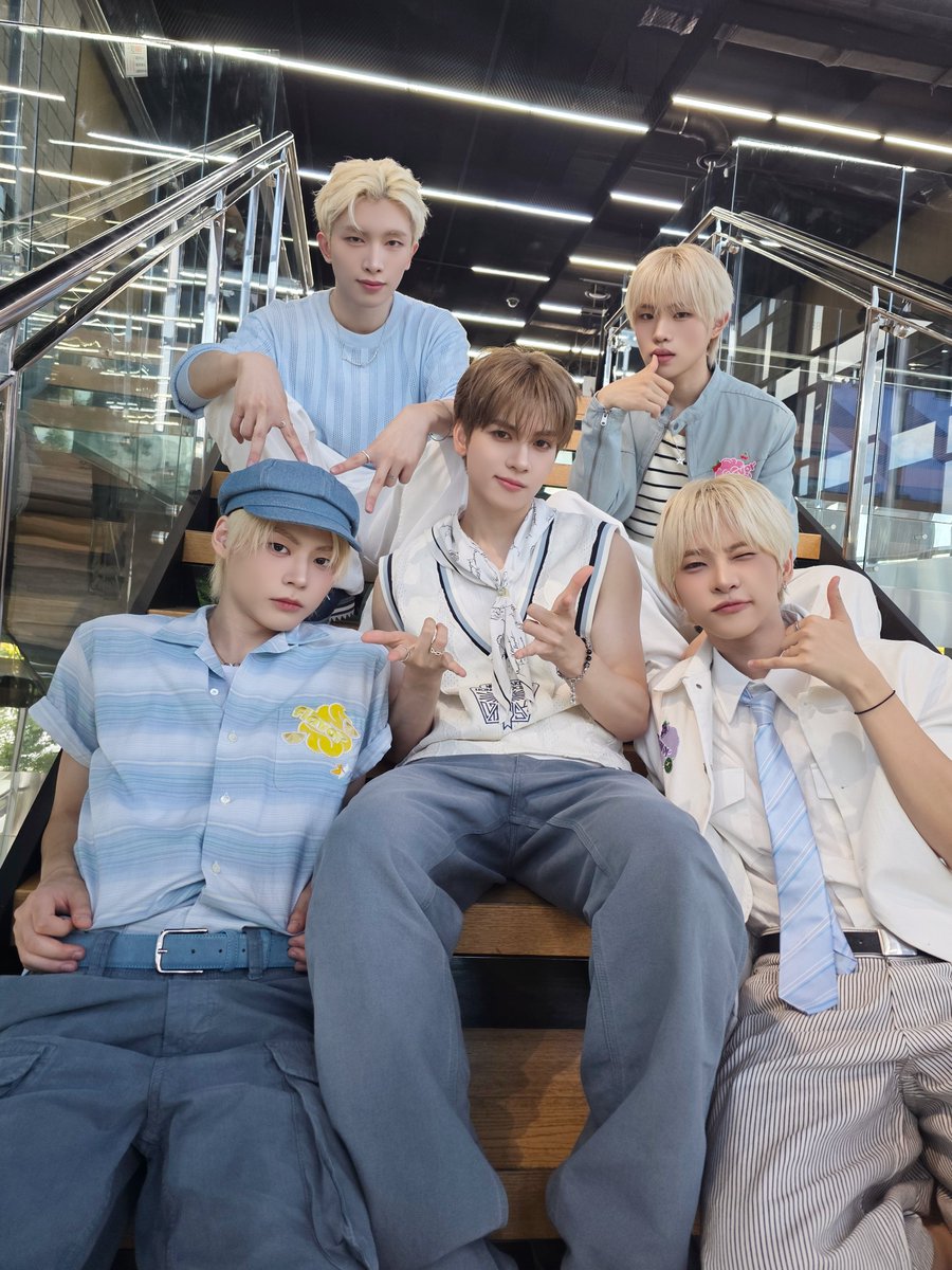 POW_grid's tweet photo. [#POW.pic] 260811

SBS Life '더쇼'

#POW #파우 #Flavor #플레이버 #GRID #그리드 https://t.co/6lXtmfjtei