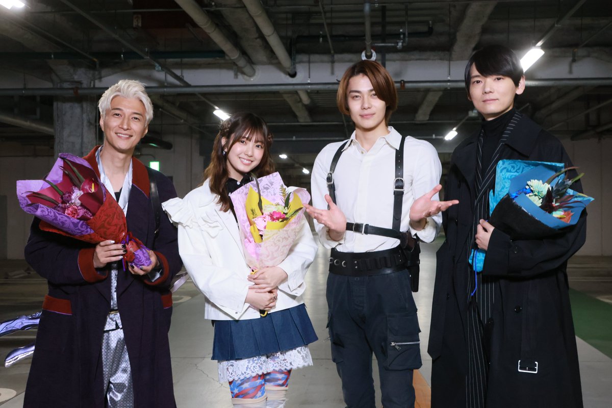 oricon's tweet photo. 映画『仮面ライダーゼッツ さよならのミッション』撮影現場に潜入👀
あのシーンの舞台裏も💤

今井竜太郎＆堀口真帆が1年の応援に感謝のメッセージ💐
https://t.co/uLkMo4TFQo

#映画ゼッツ @toeiHERO_movie @ryutaro___imai @mahochunn @yuki_furukawaYF @amano_kousei https://t.co/UvQwm0o7UX