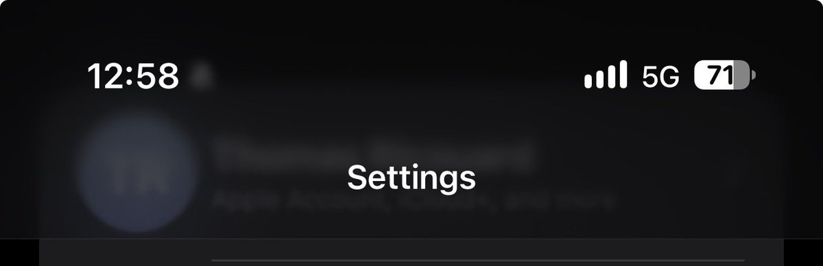 Dimillian's tweet photo. New iOS 27 beta is still a disgrace https://t.co/kDTb6NCfR5