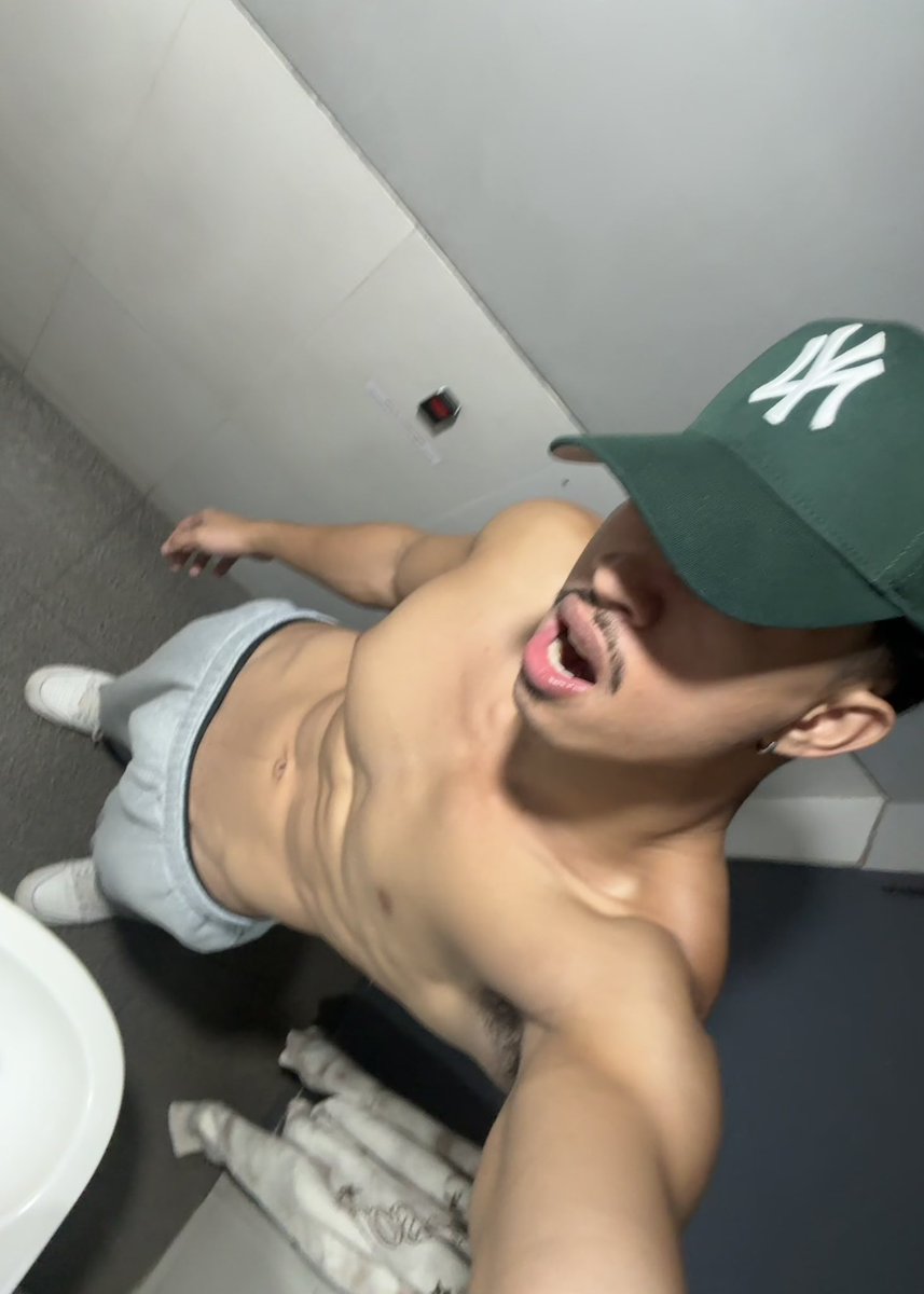 arawnnnnnnnnnny's tweet photo. 🐸 https://t.co/LKP43BqqDA