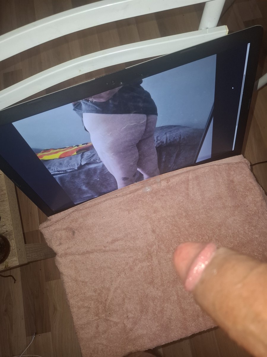 dp2066500's tweet photo. Cumtribute to the sexy @SisterAlmaa 

#cumtribute #bigass #thickcock #cumshot https://t.co/lG44Ftj7Jv