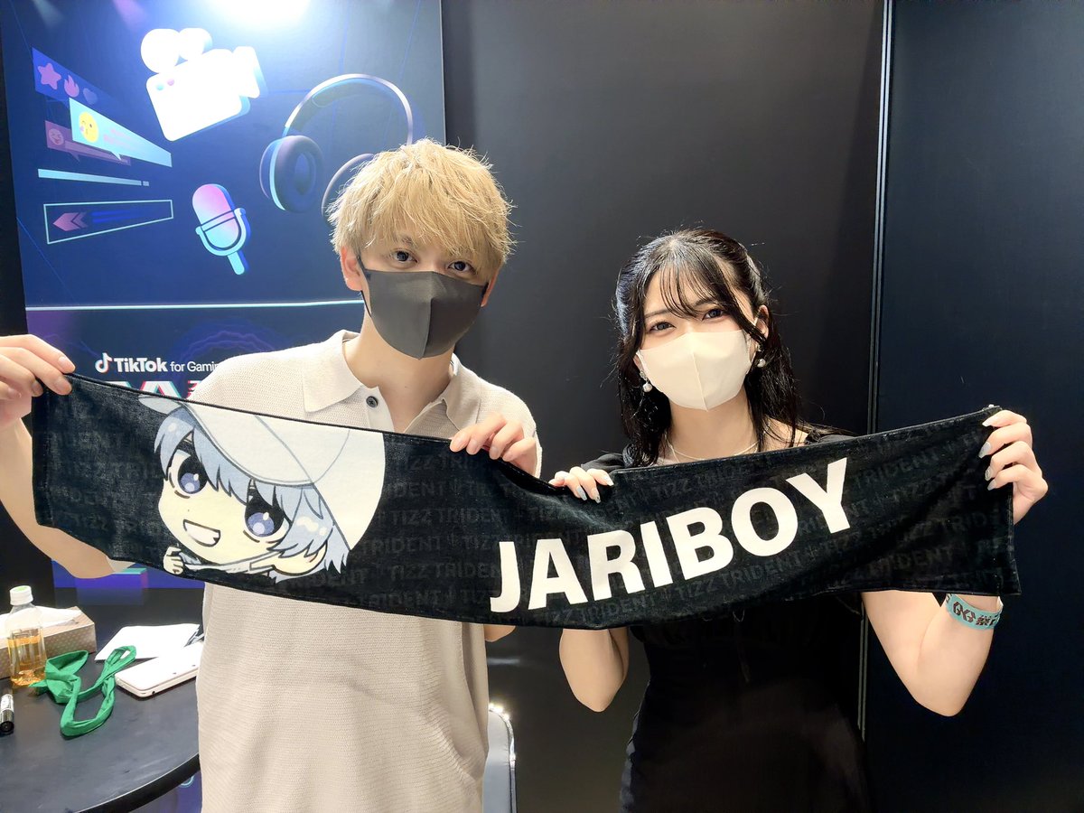 hmgr_jari's tweet photo. GG祭〜！
当日券買えて念願のじゃりぼんいに会えた生きててよかった😭
交流トップバッターで、誰かわかる！？て聞いたらまぐってすぐ答えてくれて、何で分かんの⁉️て逆に不思議だった笑
ぽちん見ながらちょっと泣いちゃったあとで顔面盛れてなくて萎え
じゃりりんに見合う美女でいると決めてたのに… https://t.co/qJXSlp01Yu