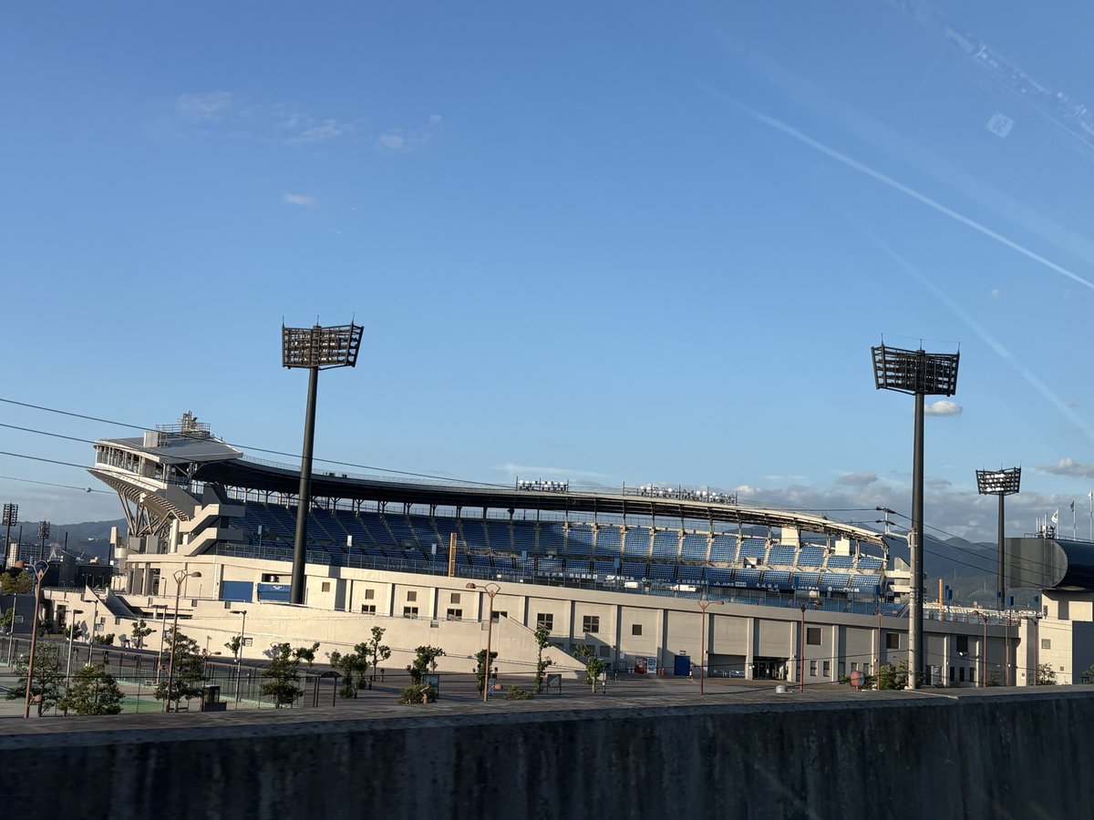PofvmxkZ's tweet photo. 競輪のイベントやってた🚴‍♂️🚴‍♂️🚴‍♂️🚴‍♂️🚴‍♂️ https://t.co/erNPyzJVbu