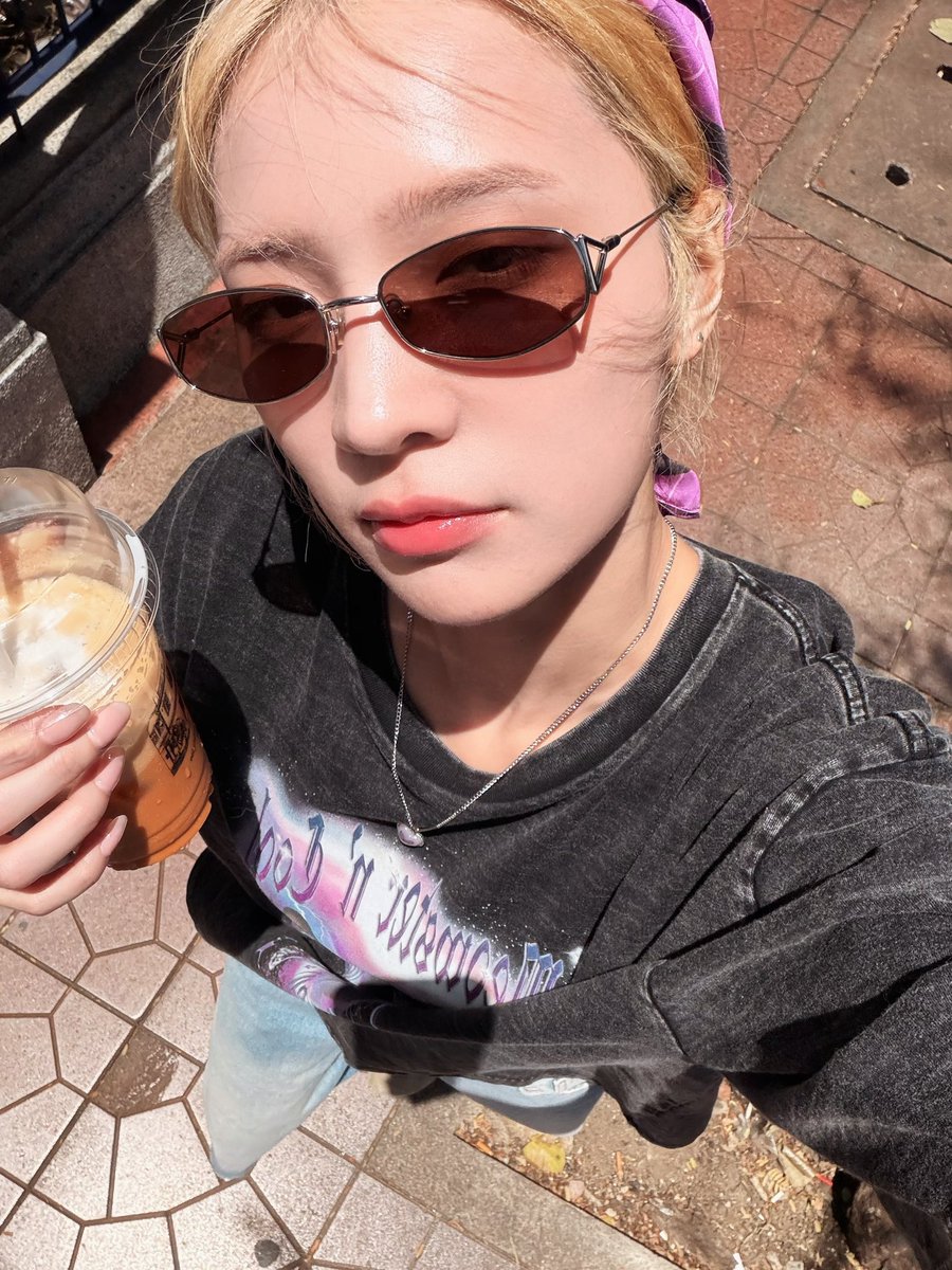 JanJingjing_TH's tweet photo. JanJingjing Update  ༘♡📢 (1/4)
IG post : janhae

ชาเย็นไม่เย็นชานะคับ

#JANHAE #JANIVERSE 

🔗 https://t.co/EbLpl94HNd https://t.co/anSirGBwfs