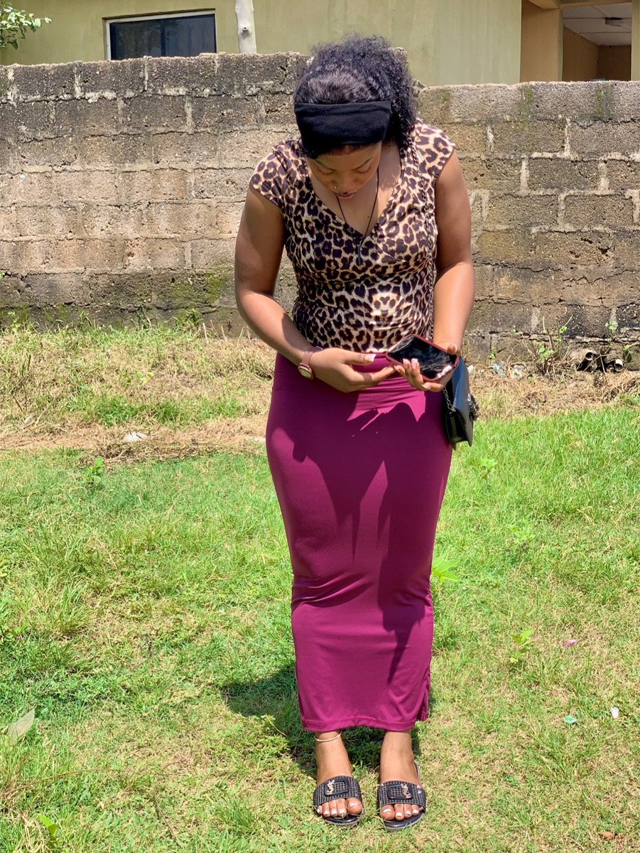 Abis_ol_a's tweet photo. I no sabi Wetin una dey see but e de work sha 😂😊 https://t.co/jJOMPAn6i6