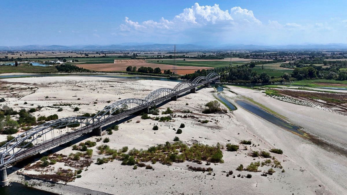 stay_wokeness's tweet photo. Der Po, Italiens größter Fluss. https://t.co/1TpTUh1dy6