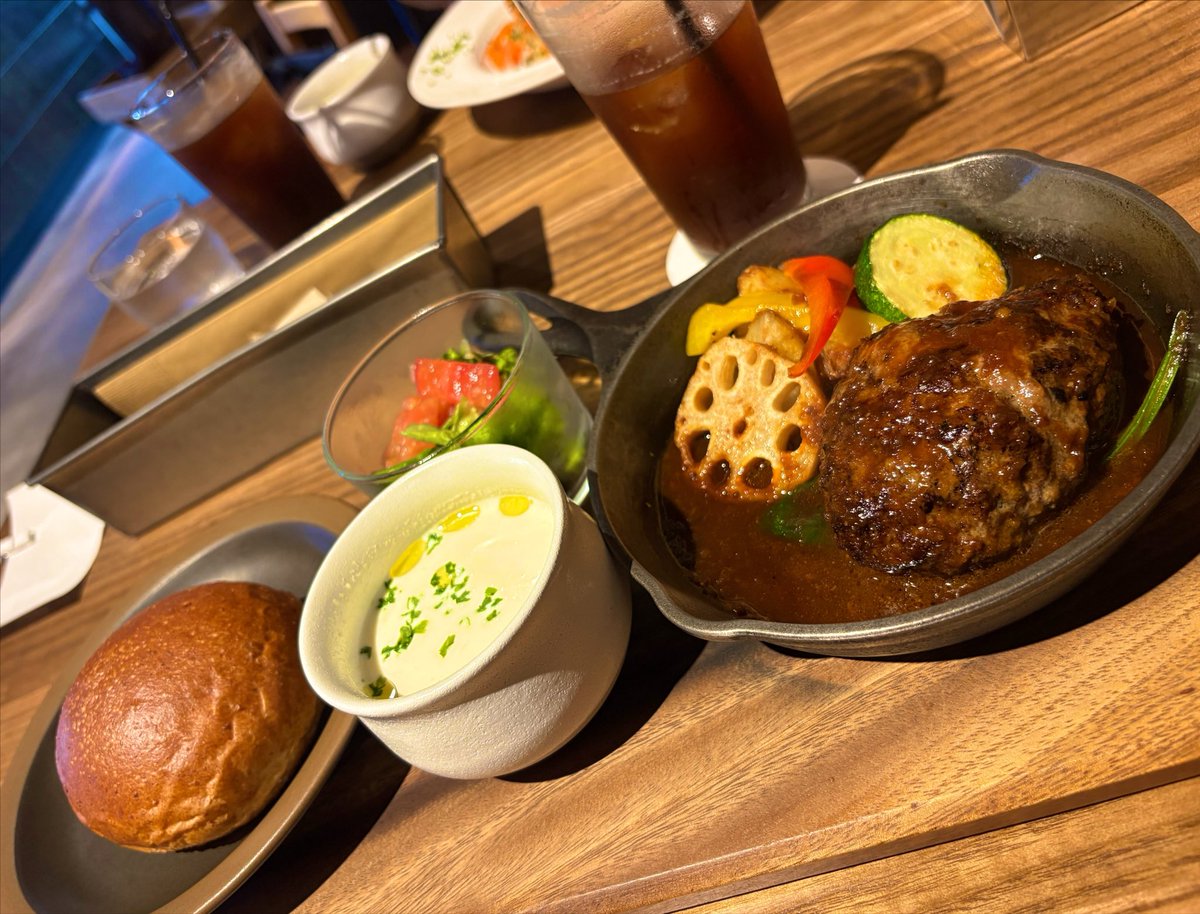 sasakinokug's tweet photo. 明日はビール漬けになるので、今日は女子っぽい事してきたよ https://t.co/JX2zVaQpLg