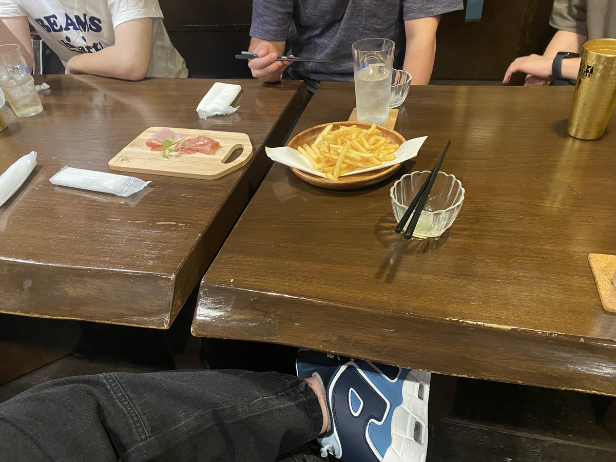 Act0A0's tweet photo. よんけんめぇーーーーーー https://t.co/5F1XsIKl9J