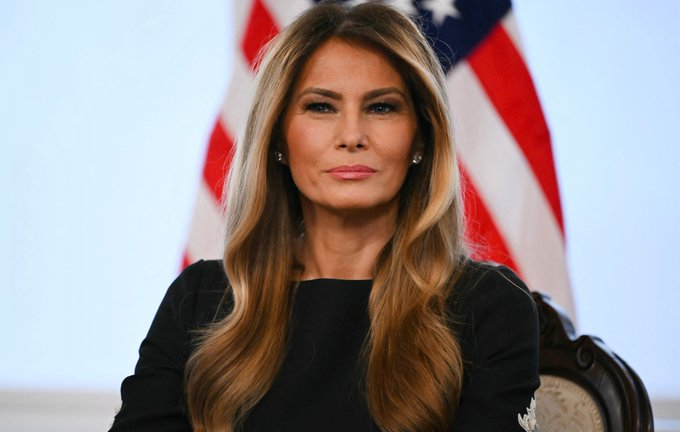 MaxCrypto's tweet photo. 🚨SHOCKING:

If you invested $10,000 in $MELANIA last year, you'd have only $53 today. https://t.co/n17vFuJmzD