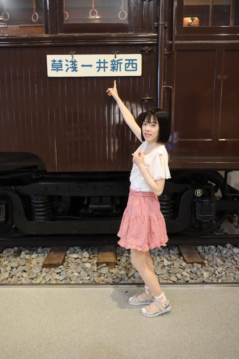lk5SWqWvRP17867's tweet photo. @shiori_hoshimi 森口こころさんと、鈴木まりえさんは、鉄道好きアイドルの双璧です。と言うか、鉄道系の施設に同行して貰って撮影して違和感が無いのは森口こころ姫(^^;)。 https://t.co/ch3K9mT165