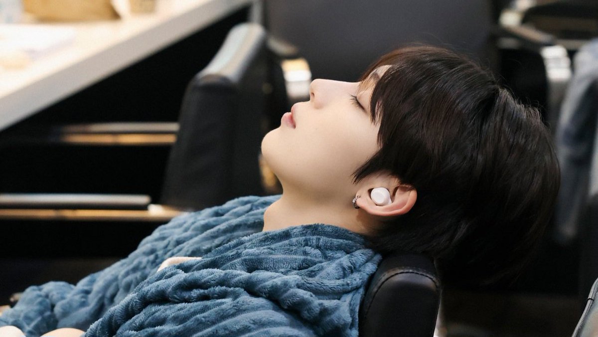 twcsvn's tweet photo. sleeping beauty 𓂃 ࣪˖ ִֶָ𐀔 https://t.co/MerYoDkKMC