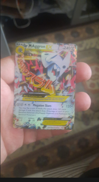 BoraTulan's tweet photo. Elimde böyle bir pokemon kartı var. Ciddi alıcılar ile görüşebiliriz. Çokta kartlardan anlamıyorum. https://t.co/lbCO7xrK9U