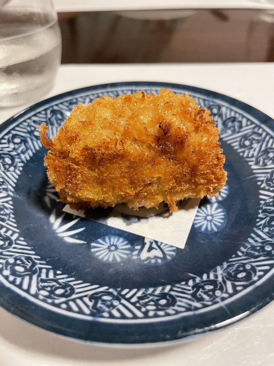pakupakumeshi's tweet photo. 夏屋敷も最高やで🐟🍉
焼き物も揚げ物もバッッッカ美味しくて痺れちゃったよ。昼屋敷と秋屋敷にも冬屋敷にもお邪魔しなくちゃ。今週の有田のコスられない店に新屋敷さん出てるやで絶対見た方がいいよオモロかった😆😆
#酒肴新屋敷 https://t.co/nsQO567DAS