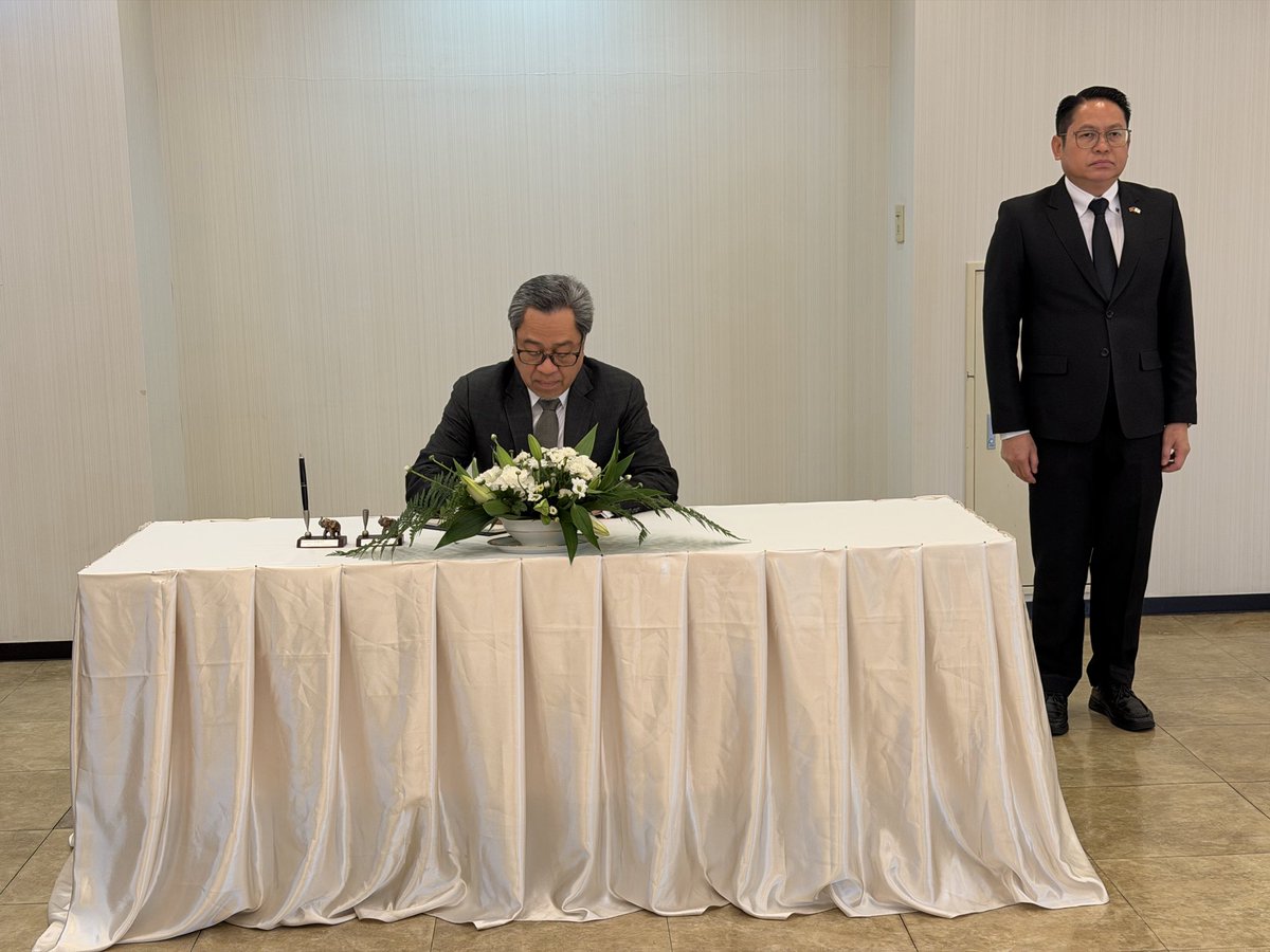rozianghani's tweet photo. Signed the condolence book at the Emb of Lao PDR in Tokyo following the passing of HE Xaysomphone Phomvihane, President of the National Assembly, at the age of 69 (Dec 1956 - Aug 2026)

@MYEmbassyJapan https://t.co/WknxwuCTiE