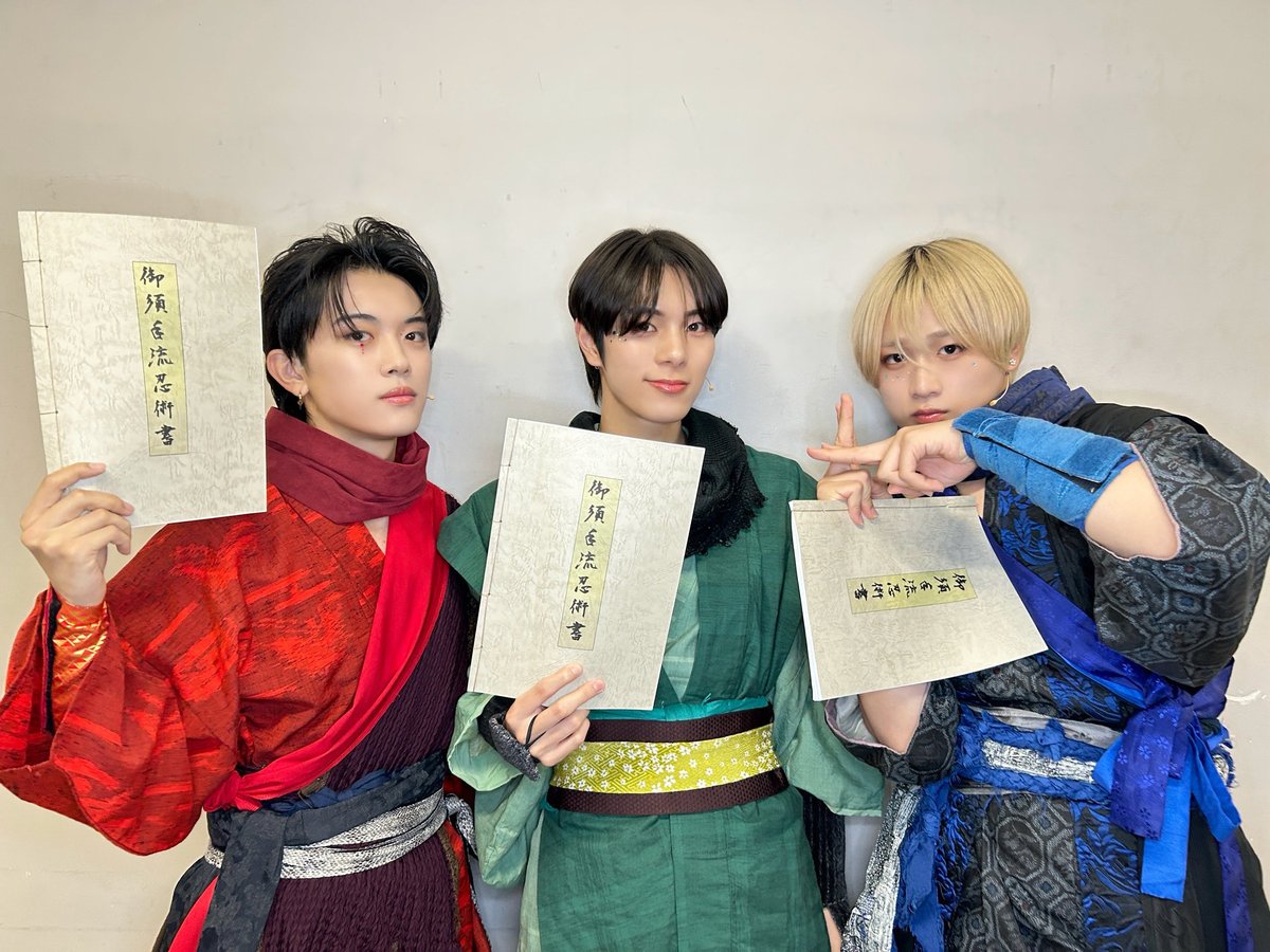 official_DXTEEN's tweet photo. [📸]260811

『#マーダーミステリー シアター「THE TRUE PIECE Ⅱ」』
@THE_TRUE_PIECE

『忍びの目にも涙』
本編に #田中笑太郎 #平本健 #福田歩汰 が
感想タイムには #大久保波留 #谷口太一 #寺尾香信 も
出演させていただきました☺︎

ご来場いただきありがとうございました！

本日、#DXTEEN はこの後18:00〜の
『部活ロワイヤル』にも出演🕵️‍♂️
今後のスケジュールはこちら🔽
https://t.co/1NMsnmRtzs

#DXTN #DXTEEN_Wanna
#トゥルピ