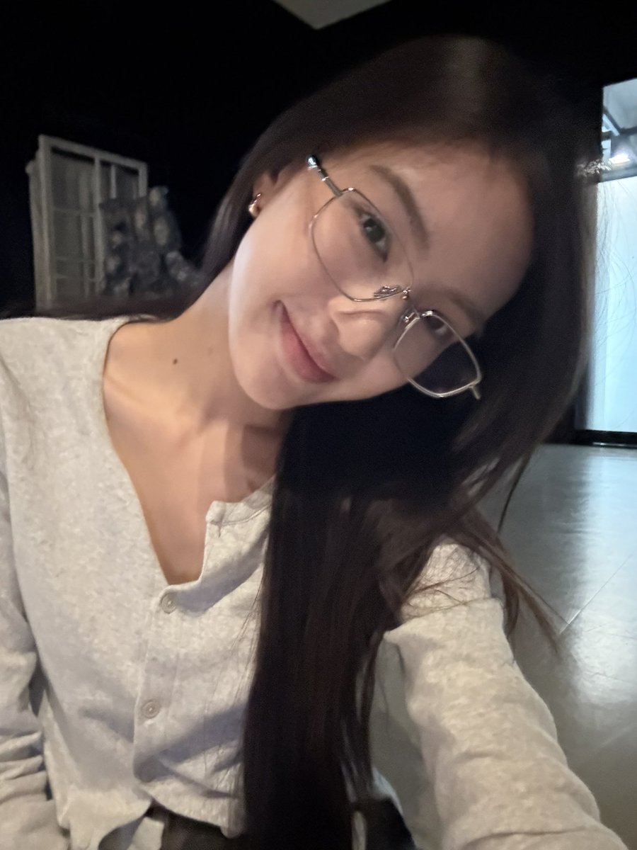 pangjiewr's tweet photo. แว่นมาเรียน💓 https://t.co/cuxtM95aie
