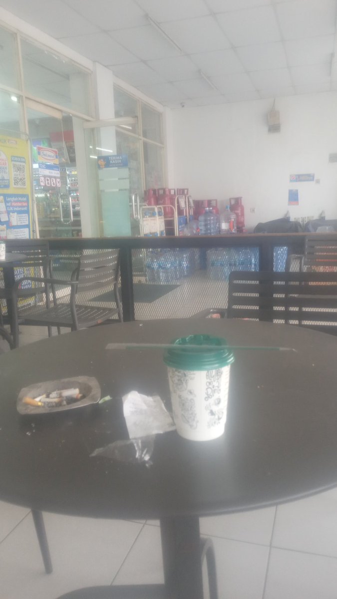 FitriDevikim's tweet photo. Indomaret Point Coffee https://t.co/xzU98Q7Z5k