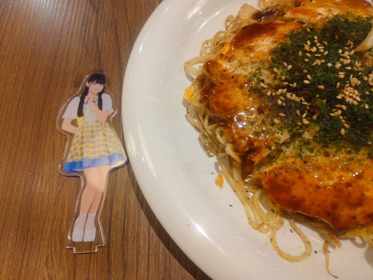 Songbird_Mac's tweet photo. ひなたん、美味しいね。
#ひなたん 
#安井妃奈 https://t.co/s29bx9uidZ