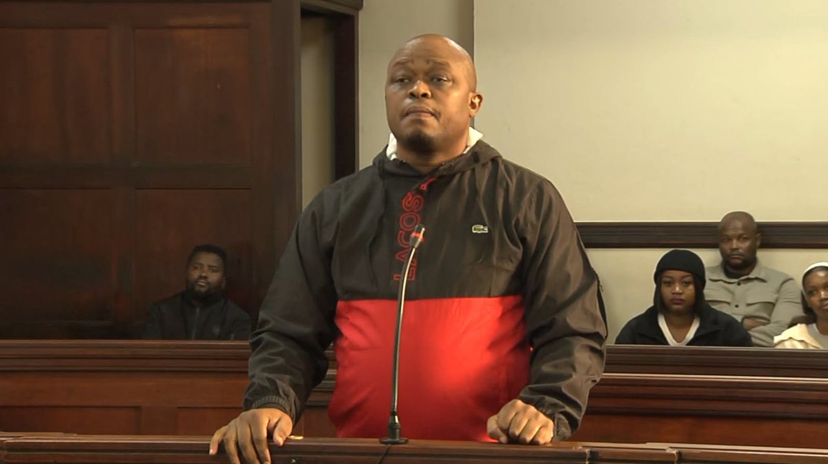 D_Molatoli's tweet photo. One thing common about Fadiel Adams and Brown Mogotsi is that they both left school at Grade 11. Imagine our entire Security Cluster being destabilized by Std 9niers who think they are smart. Yeeses maan! https://t.co/AtKKweoldp