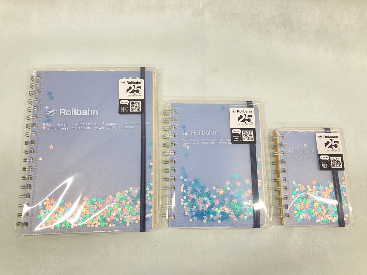 HiNOTE_maebashi's tweet photo. 前回大好評だったロルバーングリッターが新色と新サイズを加えて再び登場です✨

カラーごとに異なるスパンコールが組み合わされて個性豊かな表示を生み出していま🤍🩷🩵
ぜひお気に入りのサイズとカラーをお選びくださいね❣️
限定なので無くなり次第終了となります❗️ https://t.co/K9HDSQgnJt
