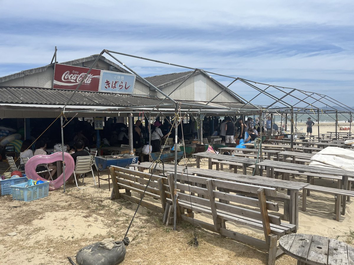 mtsmtmt's tweet photo. 今年で最後のきばらし #志賀島 #海の家きばらし https://t.co/v4vrA03Ydk