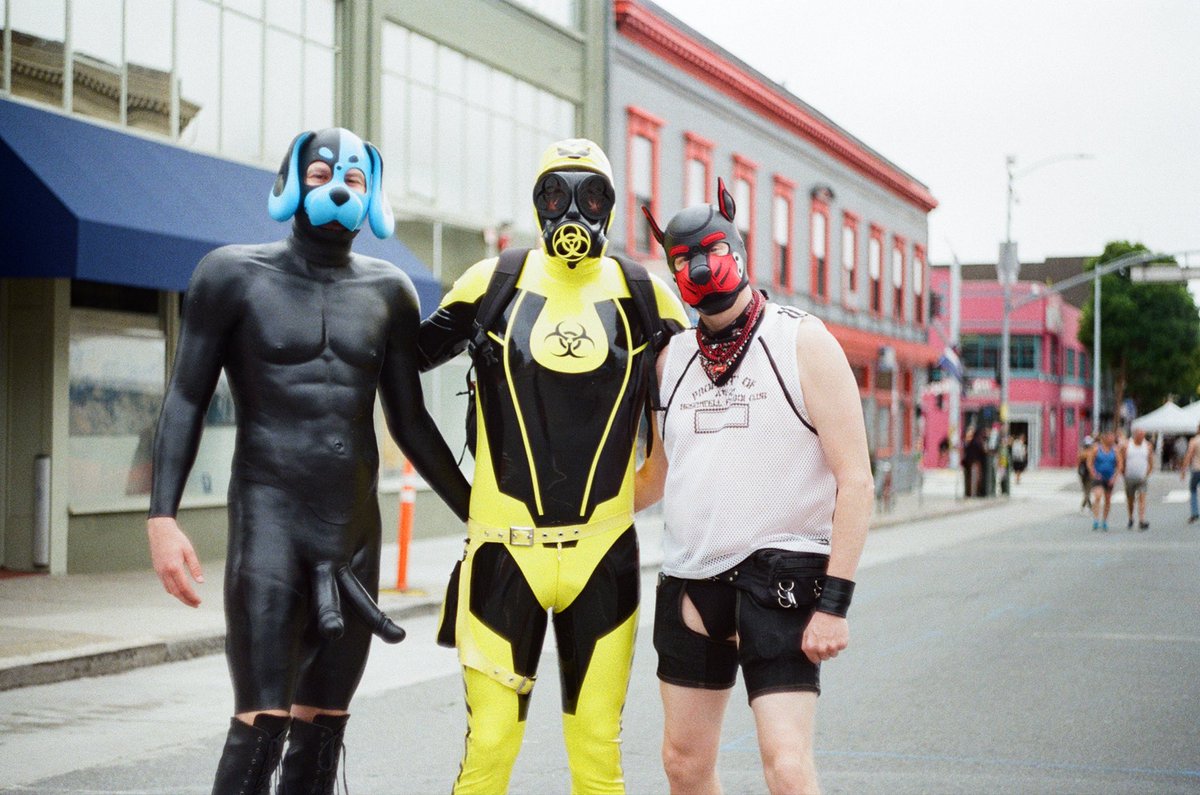 _Epidemic's tweet photo. More Dore Alley on 35mm. Ig: Alansenpaionfilm https://t.co/P0LZIFGxlF