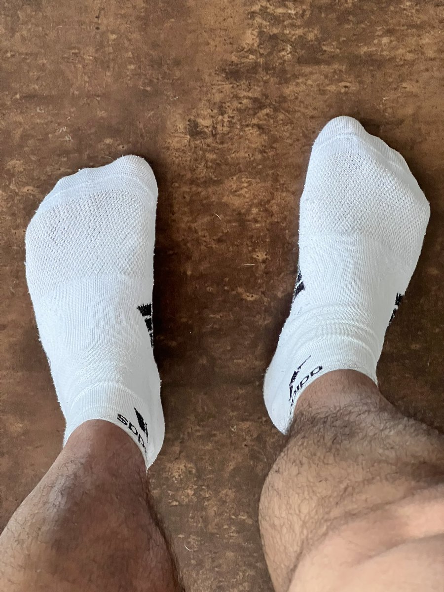 AlphaGodEric's tweet photo. Tu lugar es estar a mis pies.

#Fidom #Sumiso #AlphasDaily https://t.co/0B0YXF5aSr
