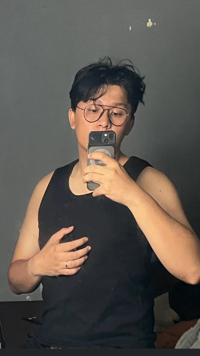 remaha_n's tweet photo. Foto terakhir sebelum tumbang 😩😩😩
Gejala tipes kesekian kalinya🥺🥺🥺 https://t.co/NUrIaZg6d8