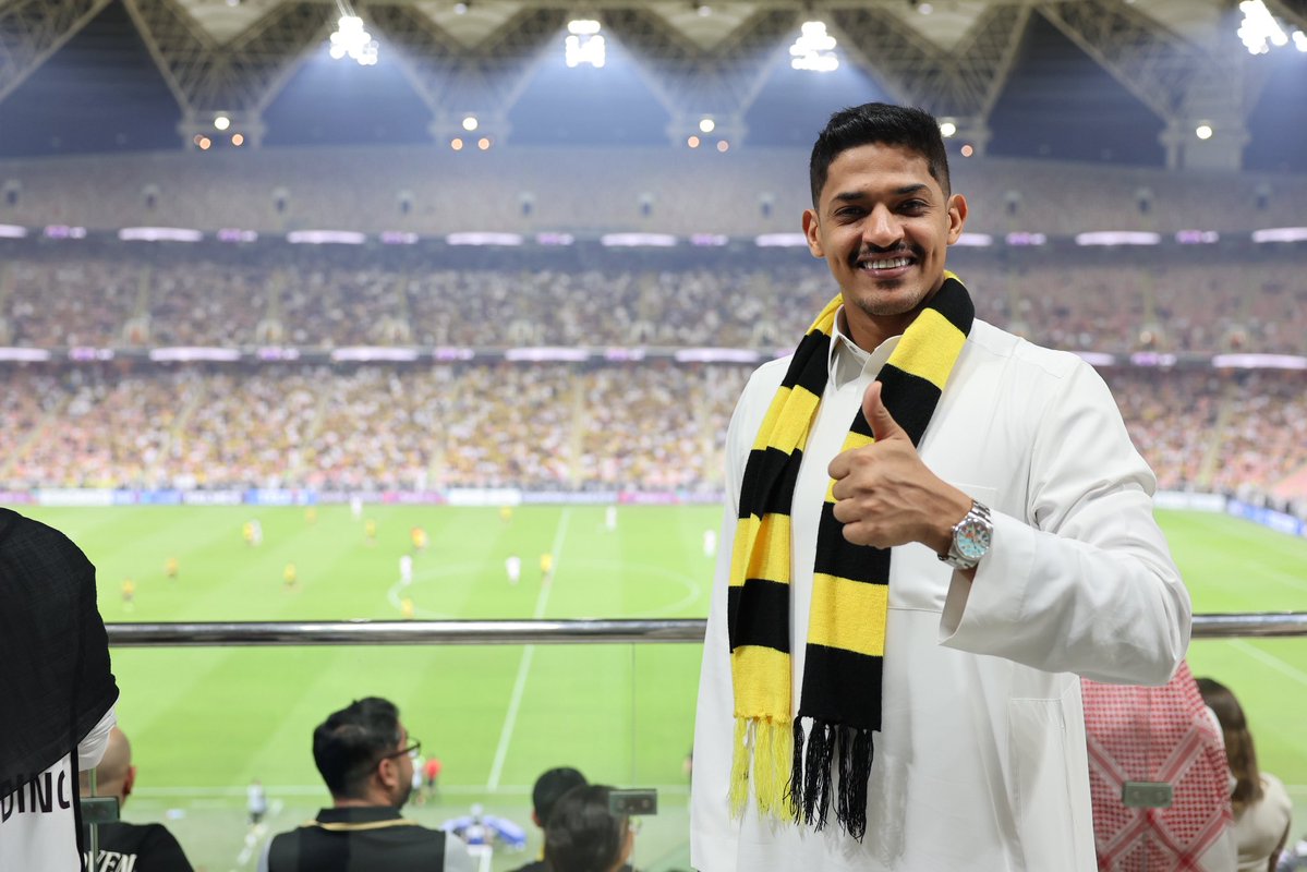 fa77i7's tweet photo. أين ذهب ذلك الاتحاد؟
ذلك النادي الذي كان يجعلنا لا نفكر في النوم إذا كانت له مباراة في اليوم التالي.
كنا ننتظر صافرة البداية بشغف، ونعيش تفاصيل المباراة بكل حب.
اشتقنا لذلك الاتحاد… اشتقنا للهيبة، وللمتعة، وللروح التي كانت تملأ المدرجات والقلوب. 🖤💛
 #IttihadDeservesBetter https://t.co/KKtQhXwNB2