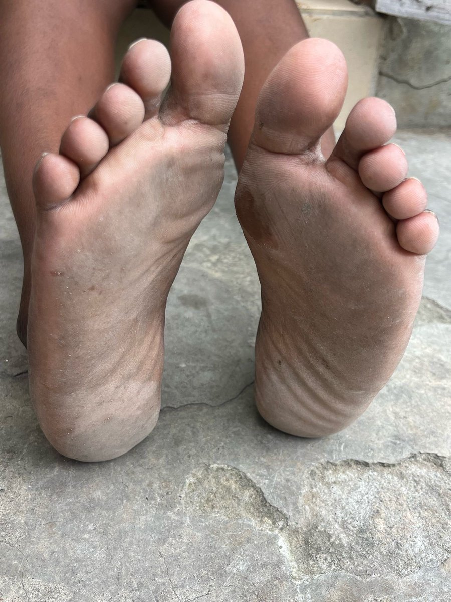 LanaFtt0's tweet photo. Paris… je reviens avec la puissance maghrébine 🇲🇦 👀

#looser #domina #findom #moneyslave #feetgirl  #cashmeet #slave #goddess #findomgoddess #cuck #fetichiste #soumis #reel #atm #sub #ATM #ballbusting #femdom #pigeon #fetichiste #feet #pied https://t.co/JofU2BfHOj