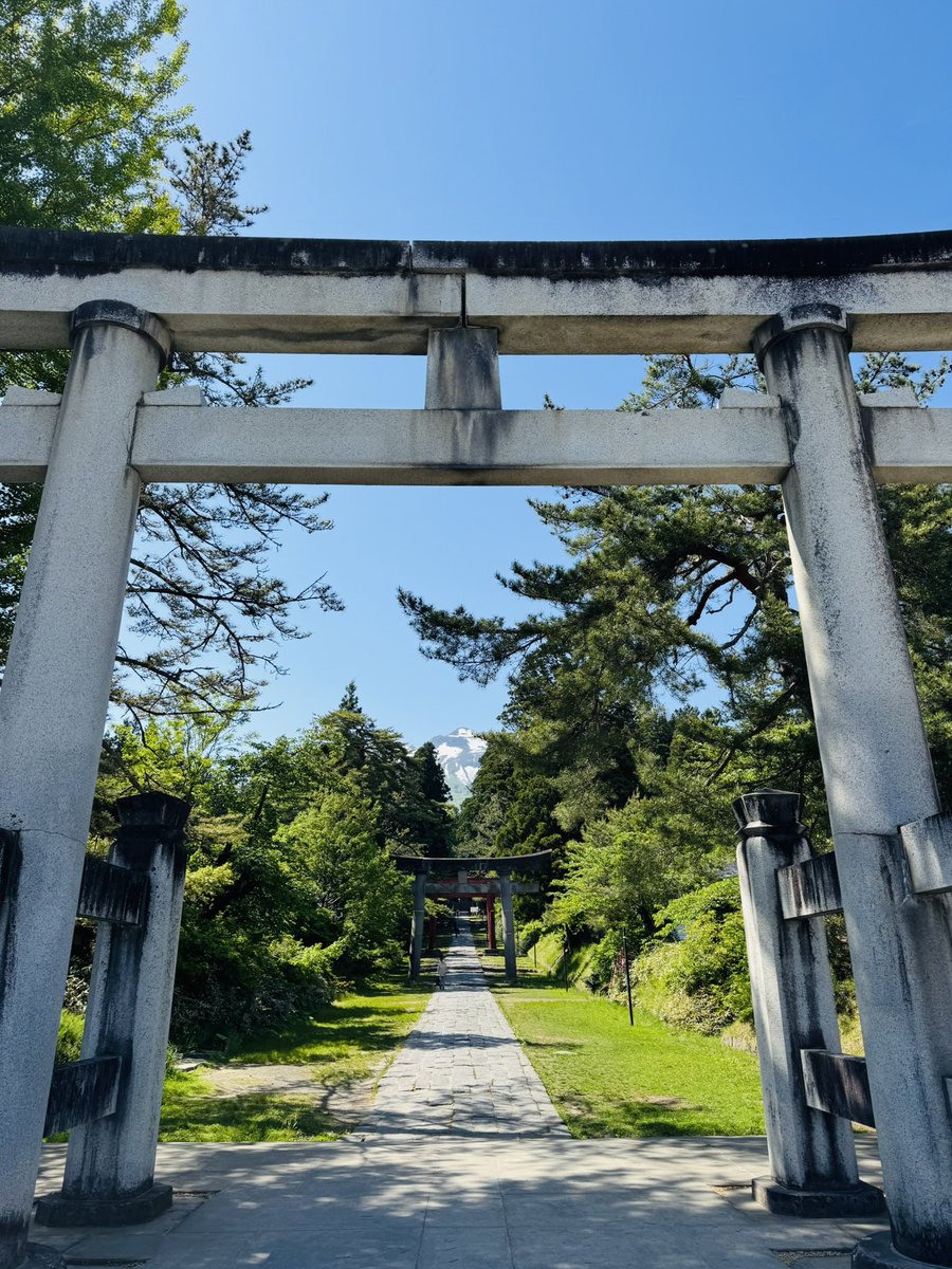 nx4pu6's tweet photo. 弘前市　岩木山神社にて

#iPhoneで撮影 https://t.co/AOcBIMb0sU