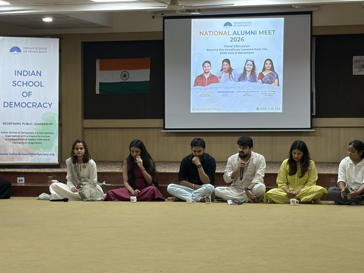 GaneshSubburam's tweet photo. டெல்லியில் நடைபெற்ற Indian School of Democracy National Alumni Meet நிகழ்வில் கலந்து கொண்டு சிறப்பித்தபோது நாடு முழுவதிலிருந்தும் ஜனநாயகம், சமூக மாற்றம், தலைமைத்துவத்தில் பயணிக்கும் நண்பர்களைச் சந்தித்து, கருத்துகளைப் பகிர்ந்து கொண்ட மகிழ்வான தருணம். @isd2047 @INCTamilNadu https://t.co/QPbpDST6Vi