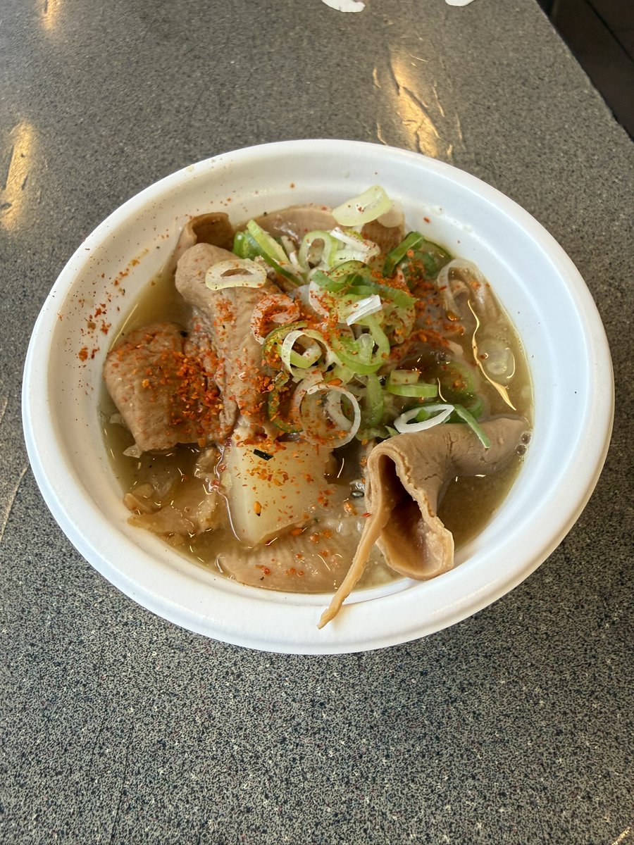 epj91's tweet photo. ここにきたら食べない選択肢ない一品 https://t.co/qZ7ob0Gsbg