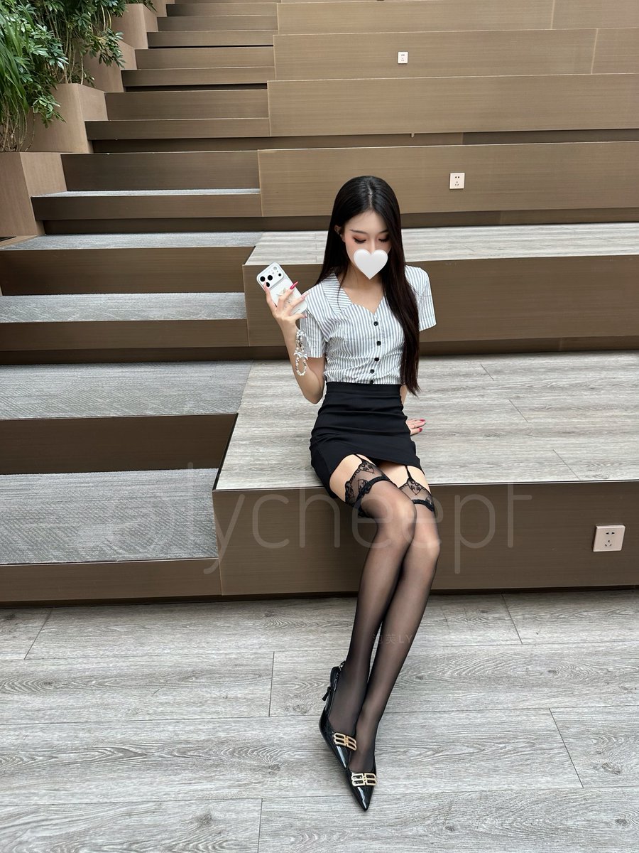 lycheepff's tweet photo. 今日份Office siren https://t.co/jbUA40opHZ