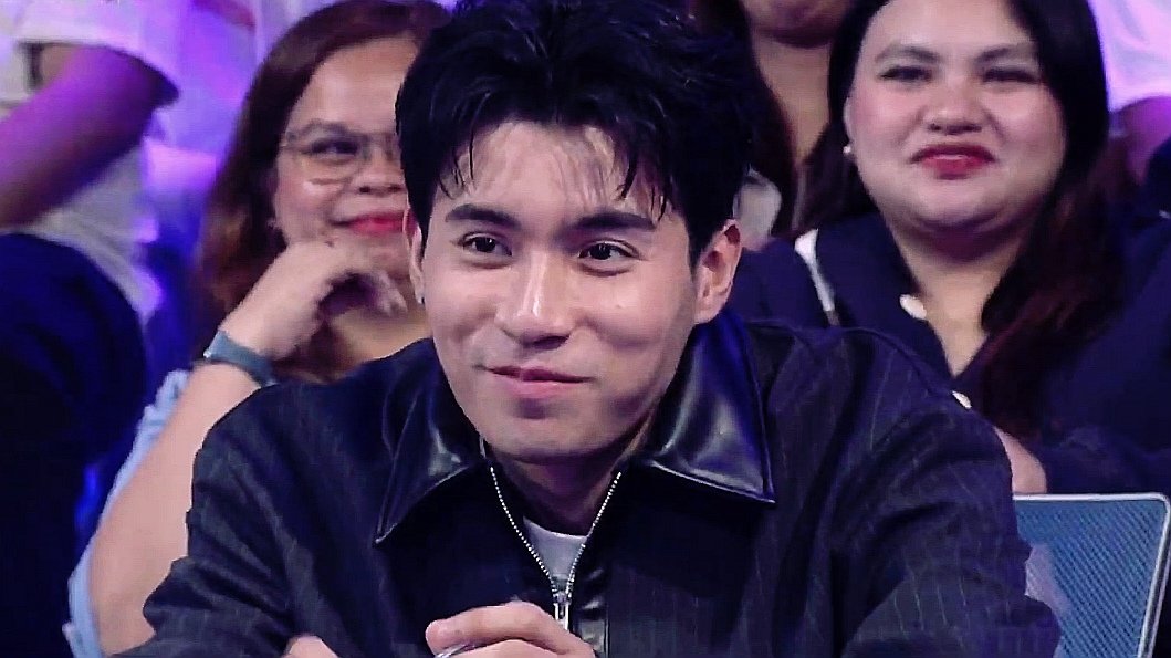 museumofloves's tweet photo. *sighs dreamily*

MAOOHHLALAN NA BRENTUESDAY
MAOOHHLALAN NA BRENTUESDAY
#showtimelarotogether https://t.co/cTfNSZ61oU