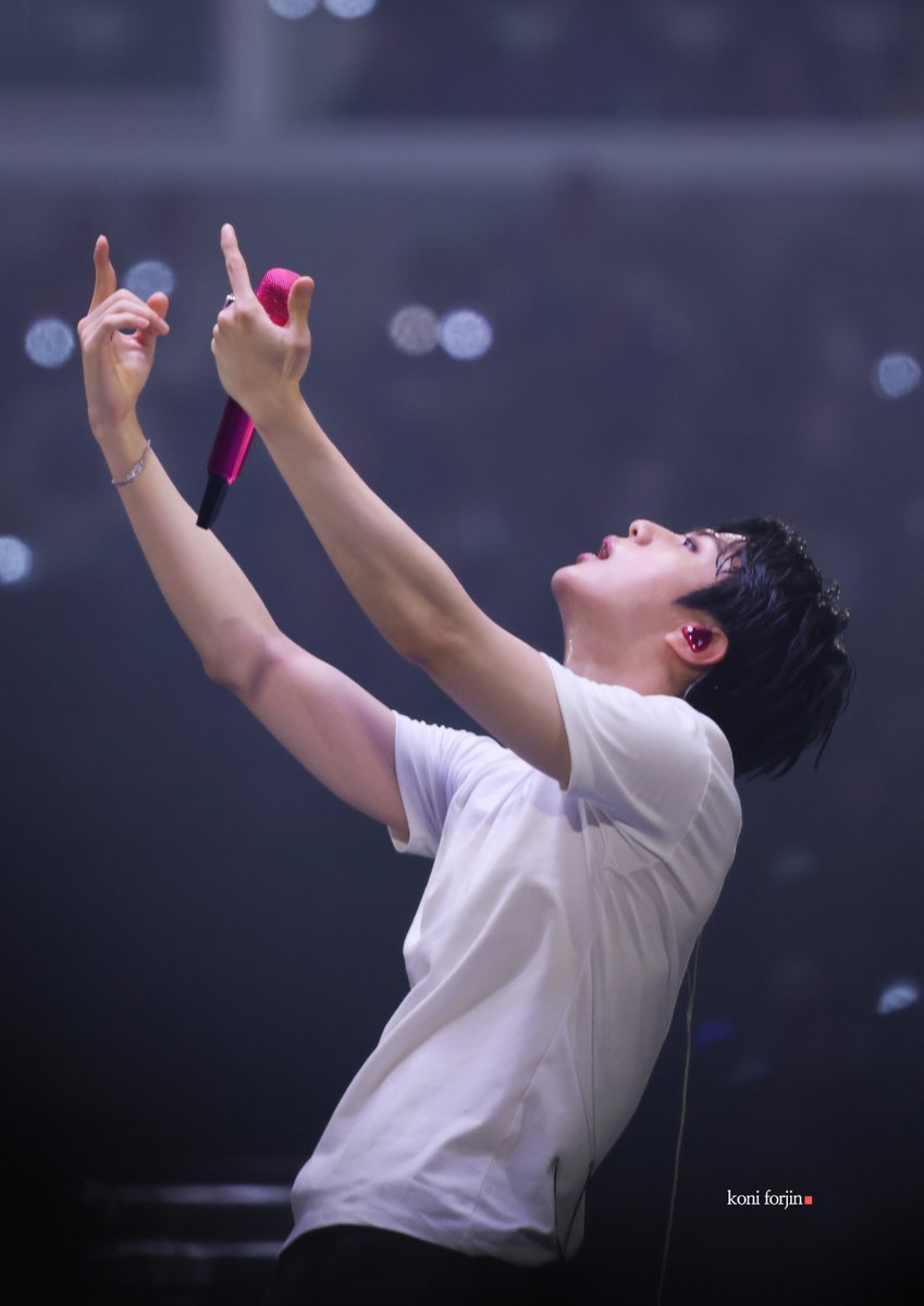 btsforever1207's tweet photo. 260810 BTS ARIRANG Baltimore HD      

#BTS_WORLDTOUR_ARIRANG_BALTIMORE #방탄소년단진 #JIN #진 #BTS_WORLDTOUR_ARIRANG https://t.co/UTneIO5YPe