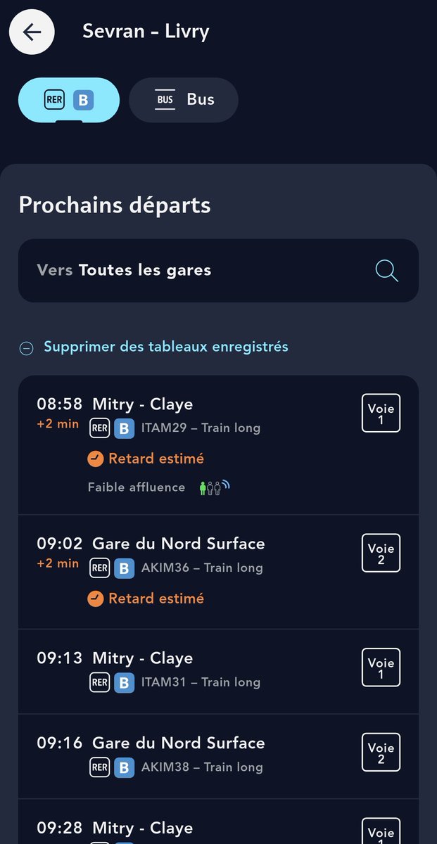 nightflight1980's tweet photo. @RERB Bonjour, euh faudrait respecter les horaires, arrivee sur le quai à 8h59 et train déjà parti https://t.co/R43sVGPeSa