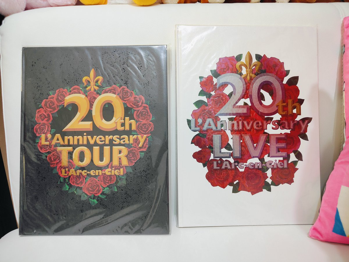 ラルクの20周年ツアーのパンフレット、ワールドツアーの写真集など