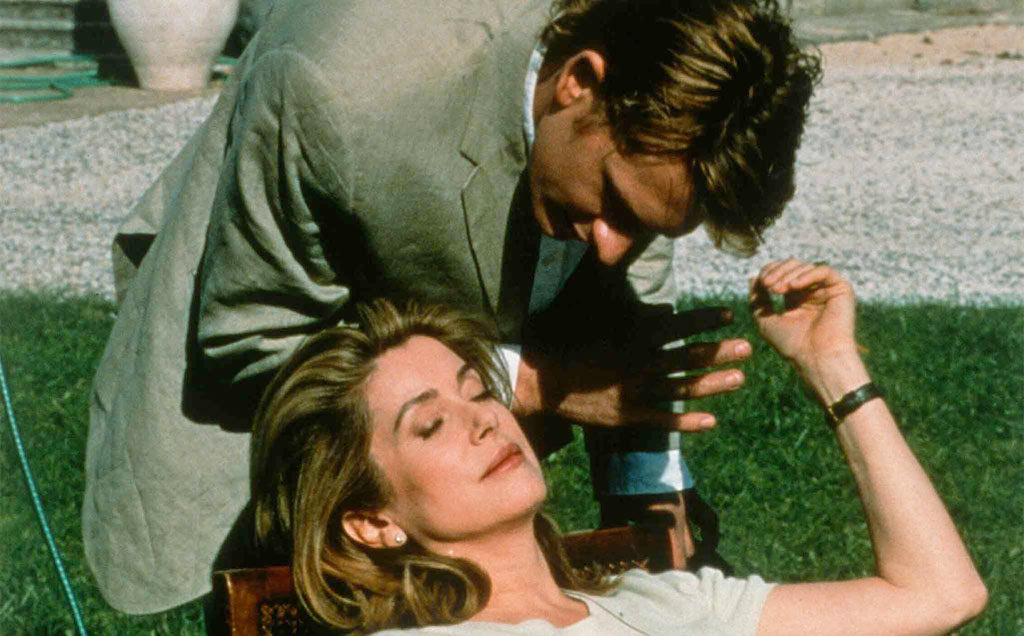 CarlottaFilms's tweet photo. Un bonheur n’arrivant jamais seul, on sortira au cinéma le 11 novembre, en parallèle de POLA X de Leos Carax, aussi sa version alternative, miroir, en 3 parties, diffusée qu’une fois sur Arte et jamais sortie en salles : PIERRE OU LES AMBIGUÏTÉS ! Avec #ArenaFilms @cinemathequefr https://t.co/RYeMJpmLqf