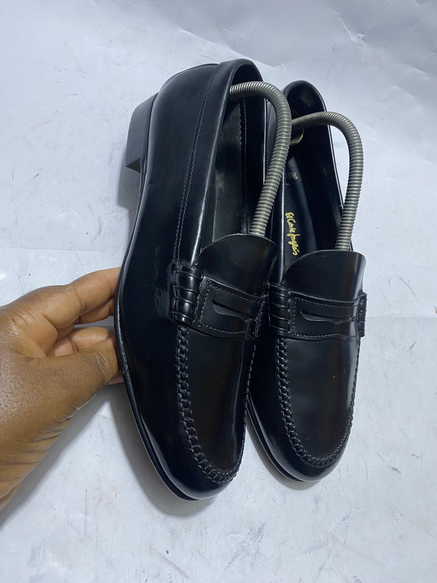 Shoedaddyng's tweet photo. Small money but you no go believe me.
Size 41/42 https://t.co/cnxwwcxv0Y