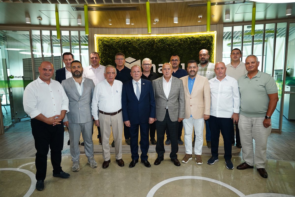 OzerMatl's tweet photo. Karacabey Ticaret ve Sanayi Odası Önceki Dönem Yönetim Kurulu Başkanı Sayın Naci Güncü’yü ve önceki dönem Meclis ve Yönetim Kurulu üyelerini ağırlamaktan büyük memnuniyet duydum.

Kadim dostum Naci Güncü ve değerli dostlarımızla; Karacabey’imizin üretim ve ticaret potansiyelini, Bursa iş dünyasının beklentilerini ve BTSO’ya ilişkin vizyonumuzu değerlendirdik.

Bursa’nın her ilçesini, her sektörünü ve her ölçekteki işletmesini kapsayan; üyelerimizin sesini yönetime daha güçlü taşıyan, şeffaf ve katılımcı bir BTSO için çalışmalarımızı kararlılıkla sürdürüyoruz.

60 bin üyemizin birikimi, tecrübesi ve katkısıyla Bursa’mızın üretim gücünü hep birlikte daha ileri taşıyacağız.

Nazik ziyaretleri ve samimi sohbetleri için kendilerine teşekkür ediyorum.

Birlikte Güçlü, Birlikte İleri
#BirlikteGüçlüBirlikteİleri #ÖzerMatlı #BTSO #Karacabey @naciguncu