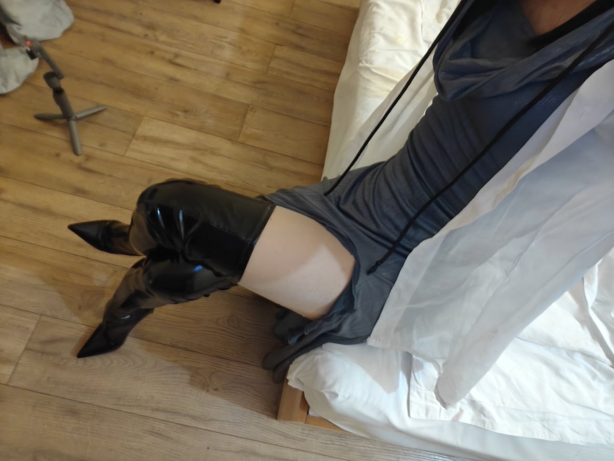 Grac7365's tweet photo. 户外遇到我了 你们会想干什么呢？
#伪娘 #雌堕  #sissy   #男娘 #男の娘 #女堕 #娼年 https://t.co/wJK8Bu0bxh
